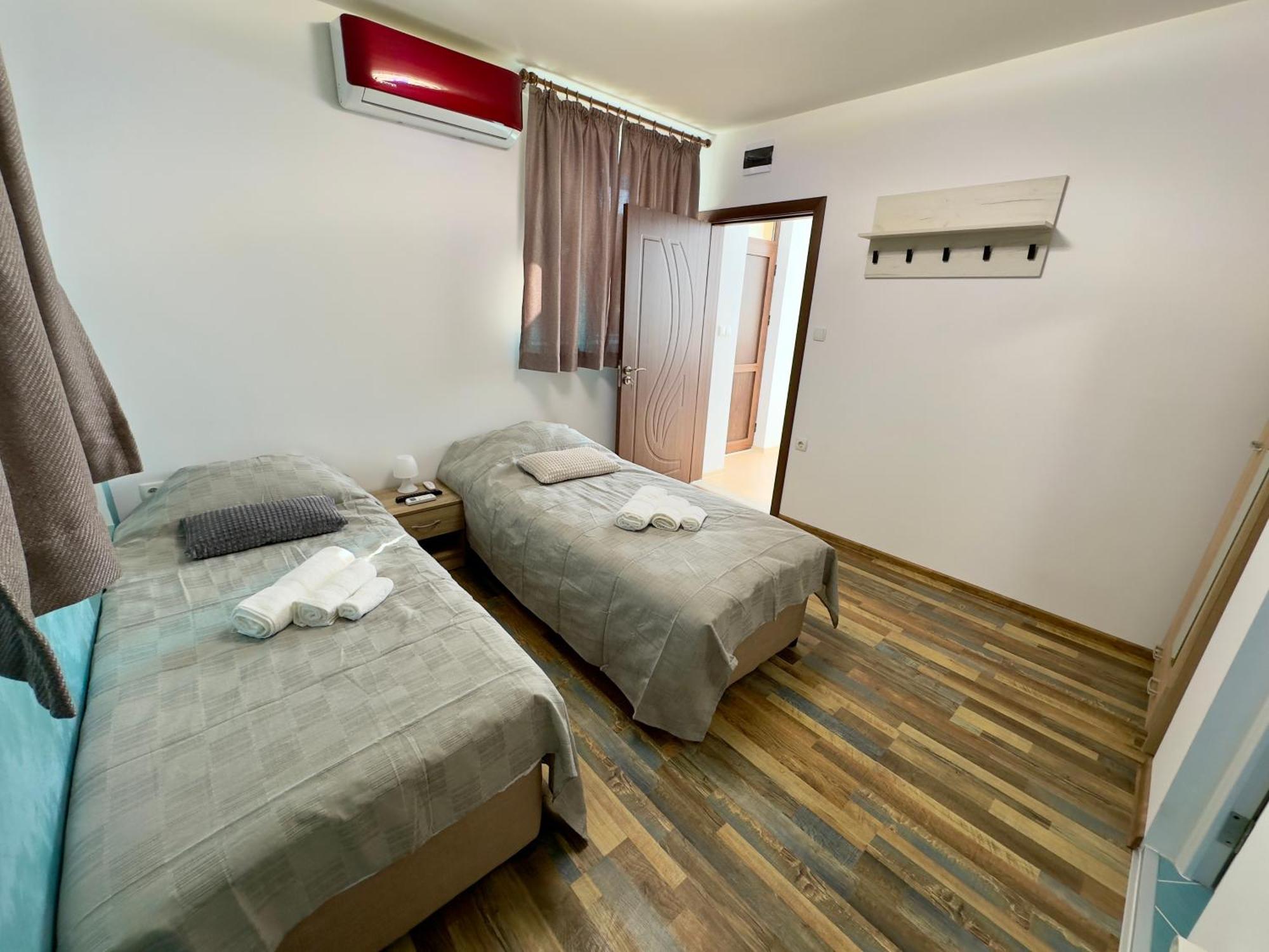 Navial Hotel Gabrovo Eksteriør billede