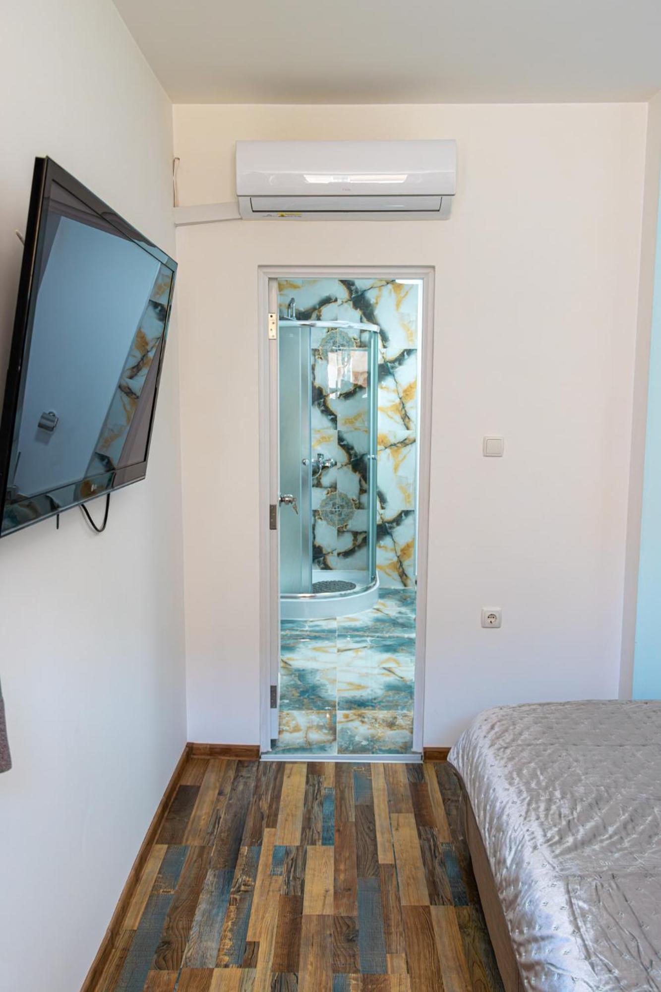 Navial Hotel Gabrovo Eksteriør billede